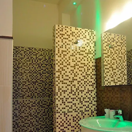 Design شقة ريجّو إيميليا